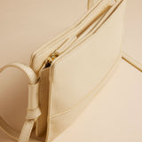 Manu Trio Vanilla Soft Detail
