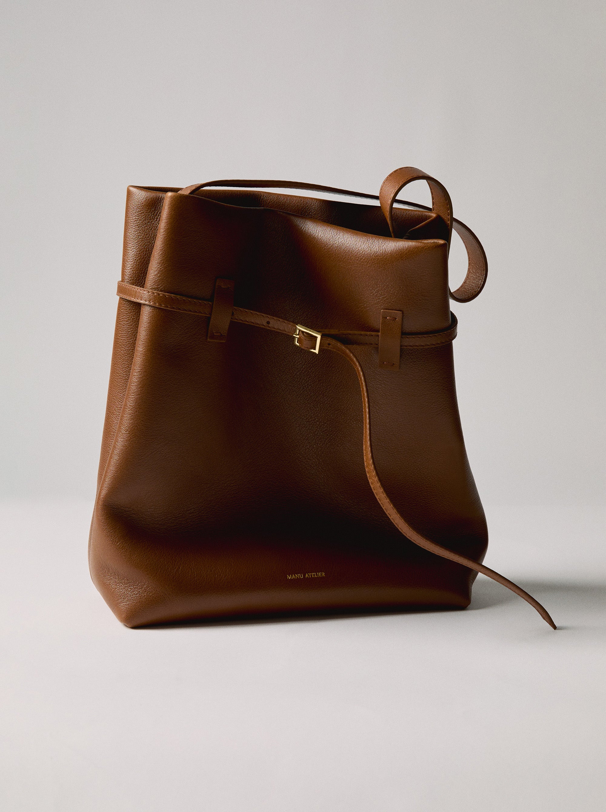 Manu Atelier SS25 Homepage Image 002