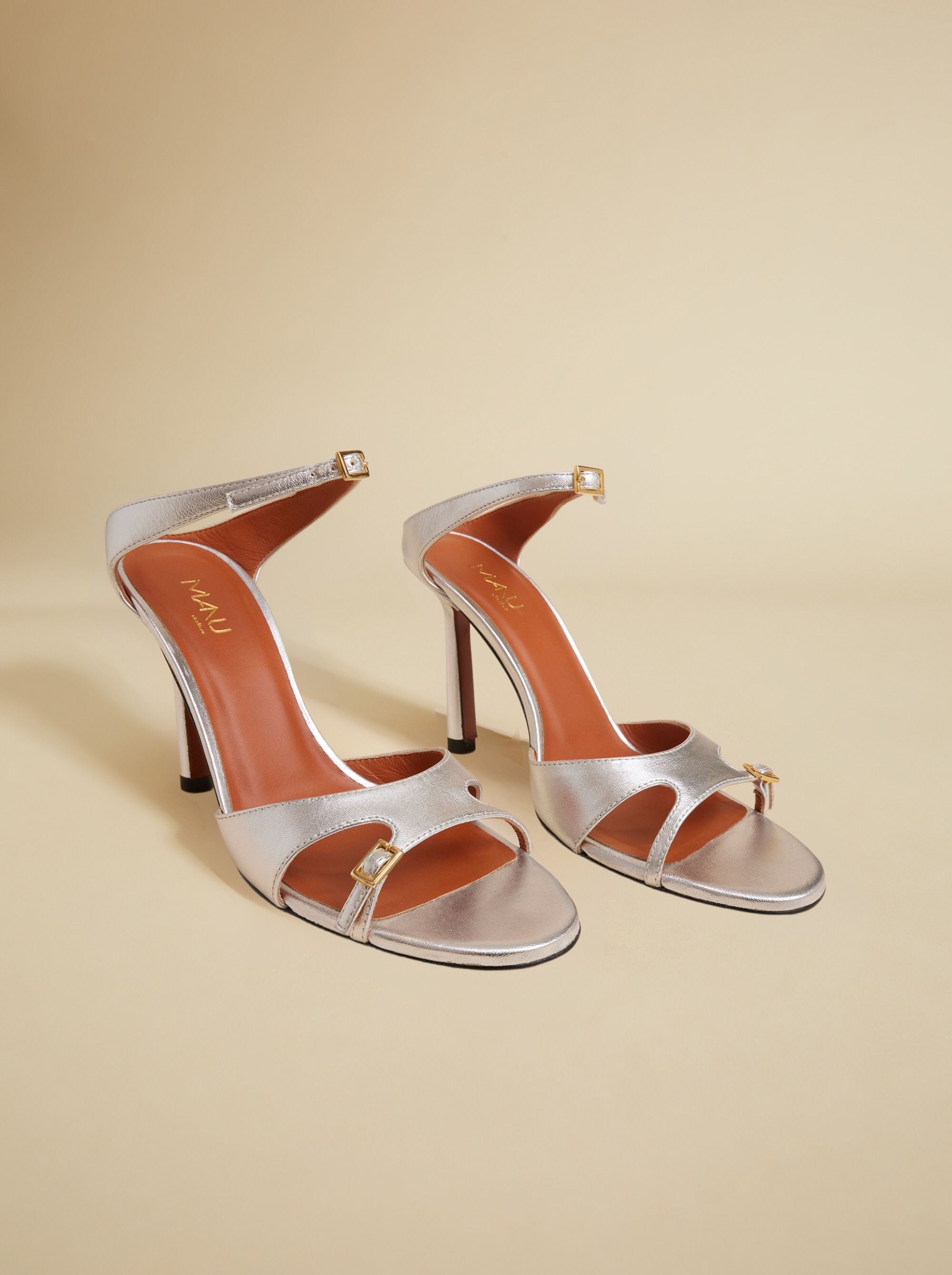 Almond Toe Sandals City Metallic Soft