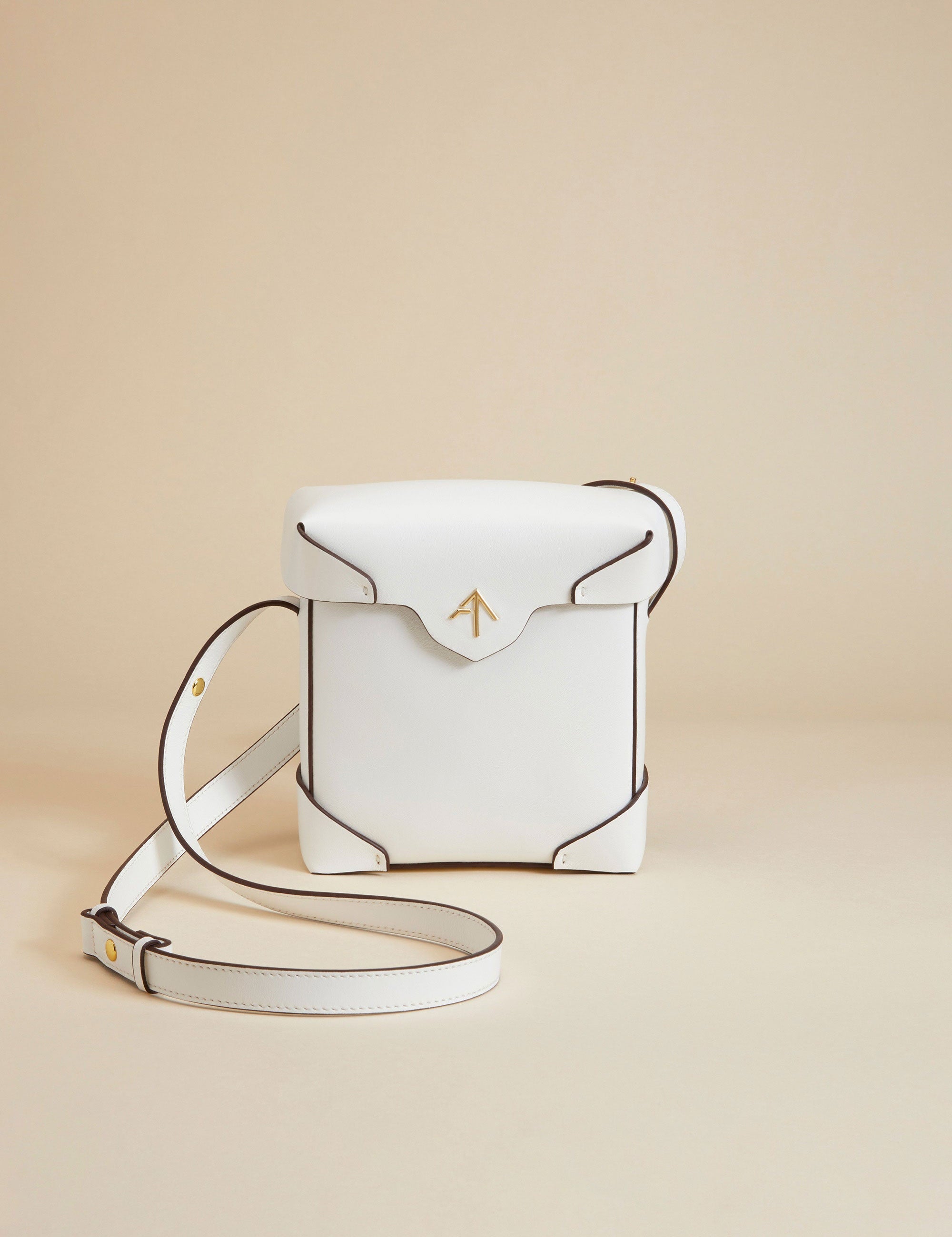 Mini Pristine White Soft 2