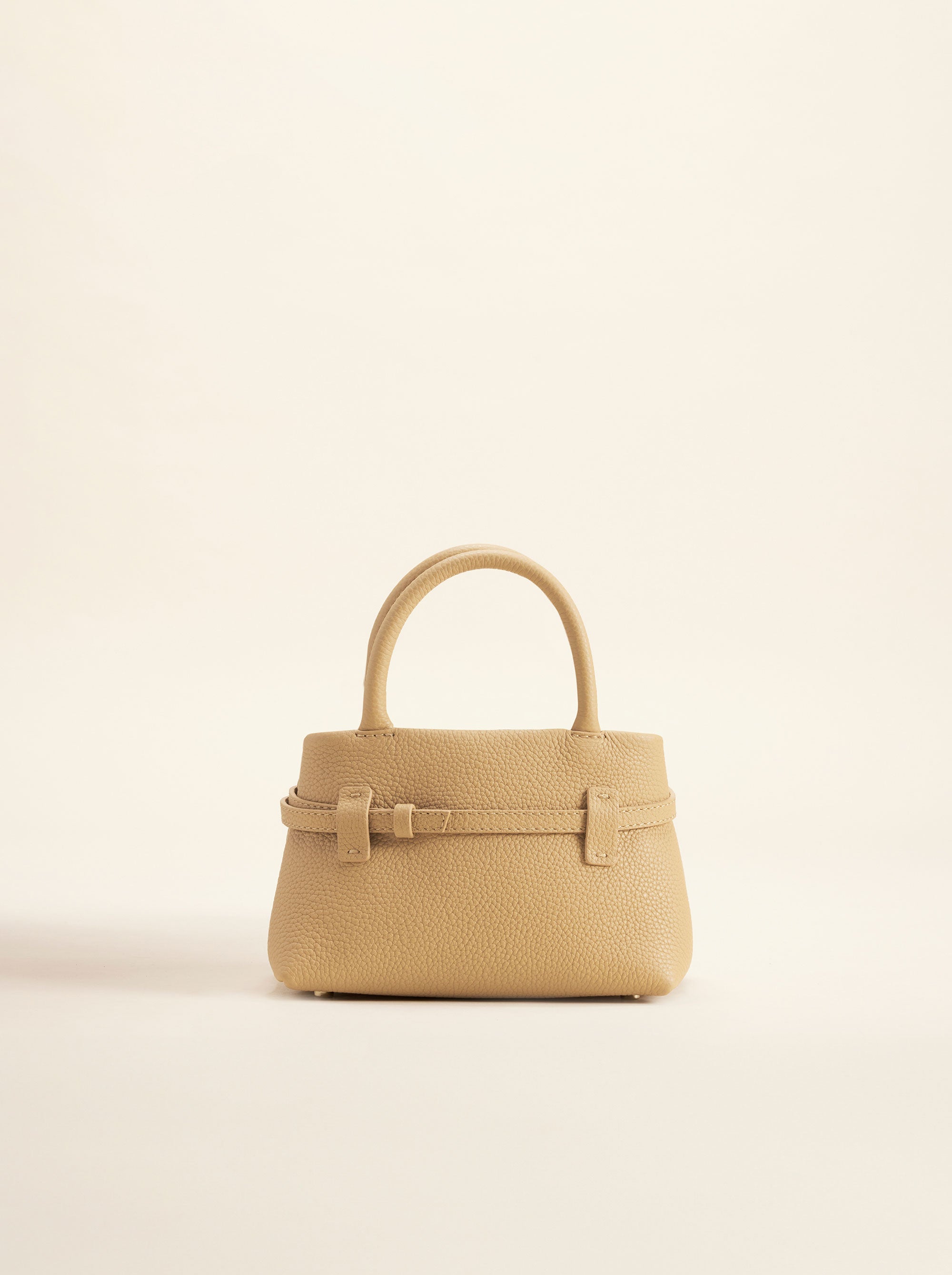 Le Cambon 20 Biscuit Calf Skin Leather Back