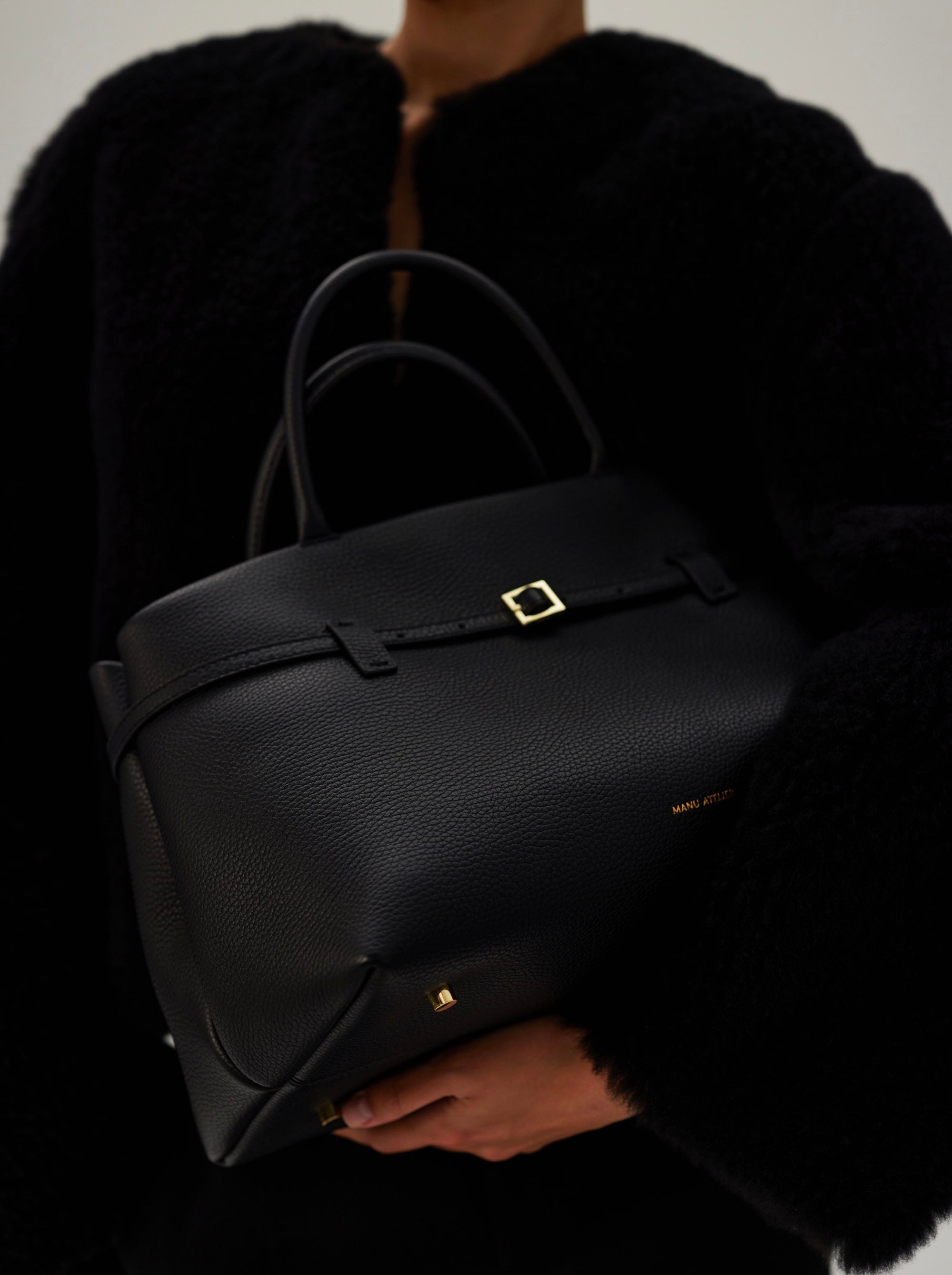 Le Cambon 35 Black on Model